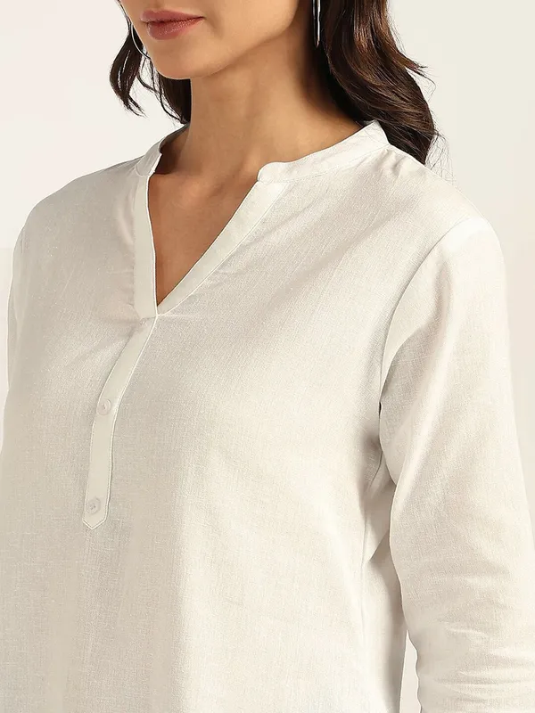 White_Cotton_Rayon_Self_Design_Regular_Top_For_Women
