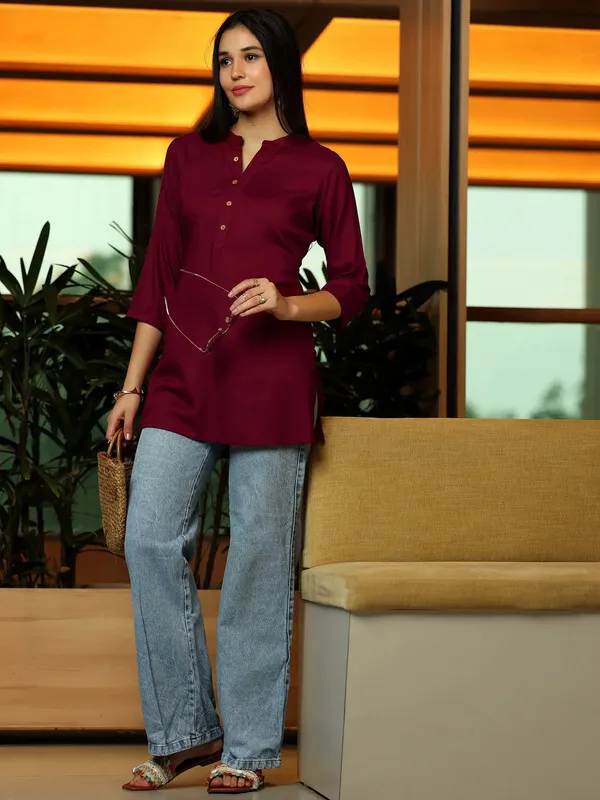 Maroon_Cotton_Rayon_Self_Design_Regular_Top_For_Women