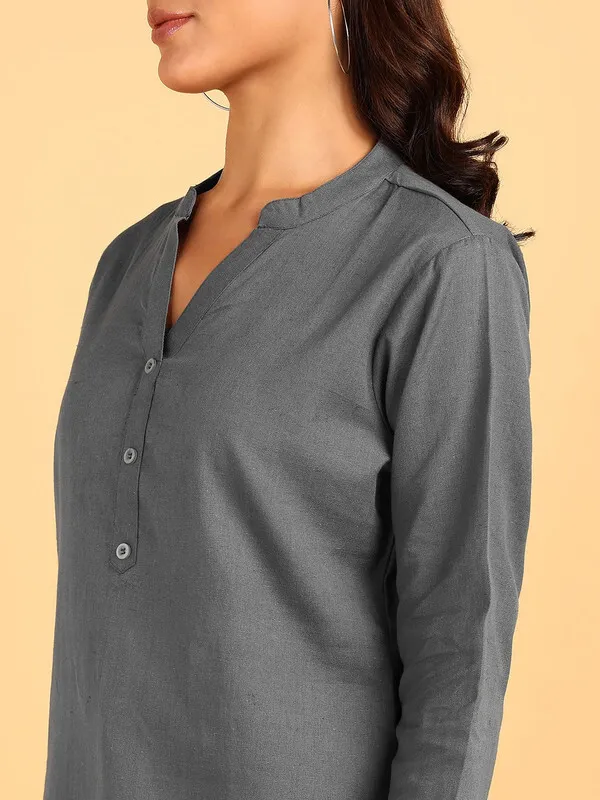 Grey_Cotton_Rayon_Self_Design_Top_For_Women