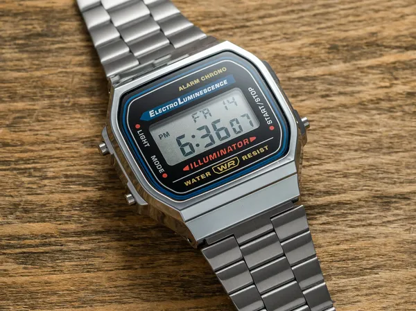 Royal_Classic_Round_Dial_Watch