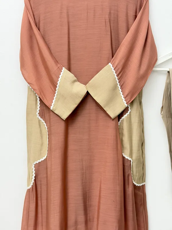 Amazing_Contrast_Pocket_Kurti_Pant_Set