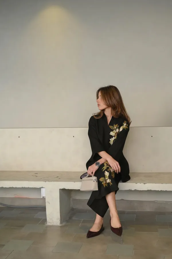 Black_Daily_Elegance_Minimal_Floral_Co-Ord_Set_For_Women