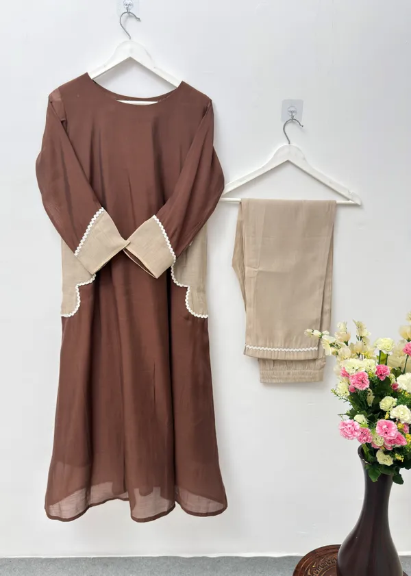 Brown_Beige_Contrast_Pocket_Kurti_Pant_Set