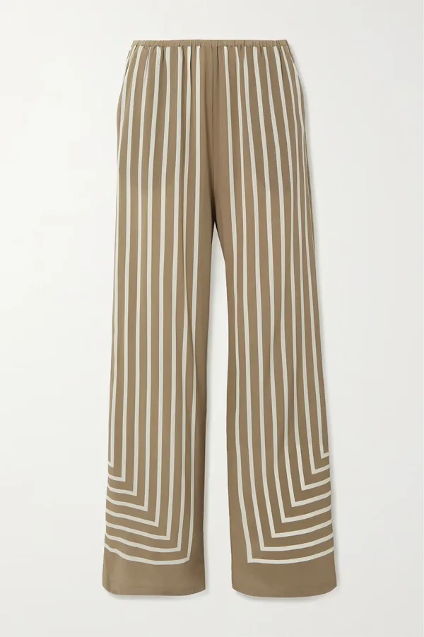 Chic_Monochrome_Striped_Co-Ord_Set_