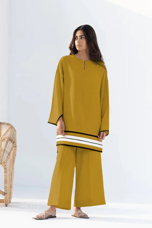 Chic_Mustard_Rayon_Co-ord_Set_with_Contrast_Hem_Detail
