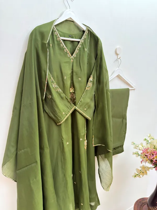 Dark_Mahendi_Green_color_Handwork_Pure_Chanderi_3-Piece_Suit_Set