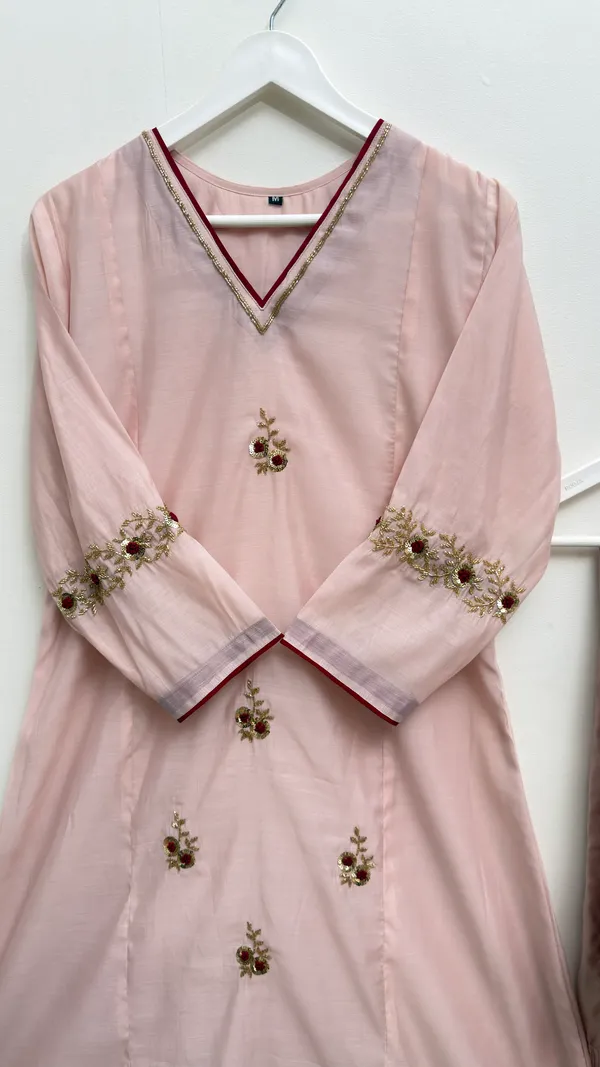 Designer_V_Neck_Ethnic_3-Piece_set