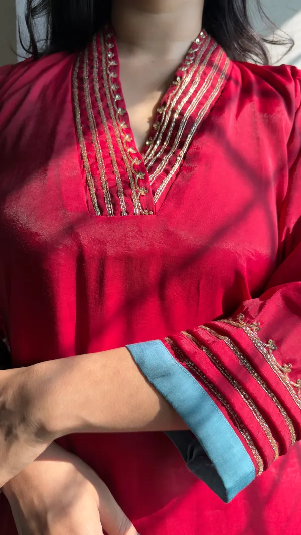 Designer_V_Neck_Ethnic_Kurta_Set