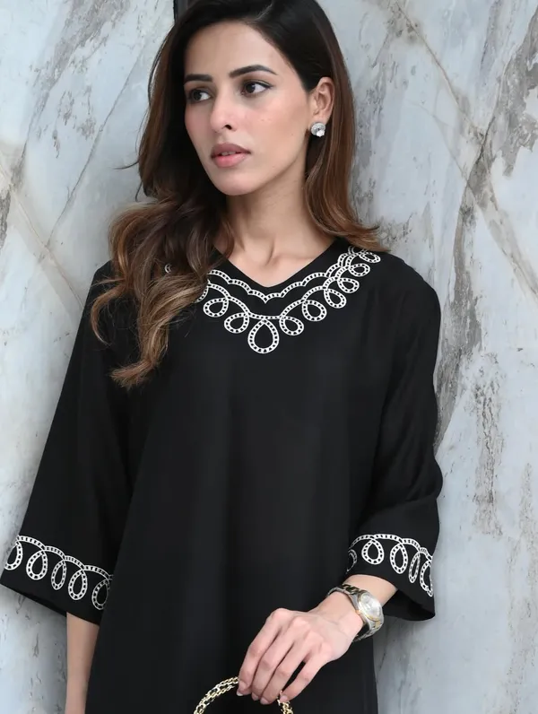 Elegant_Black_Embroidered_Co-ord_Set.