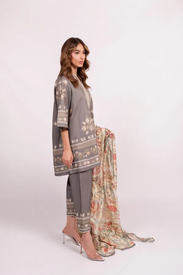 Elegant_Grey_Festive_Kurta_Set_with_Pastel_Dupatta