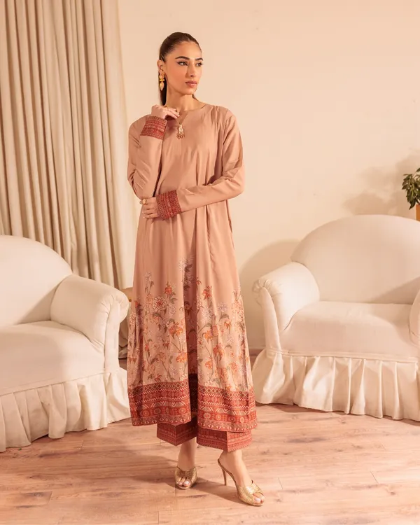 Elegant_Peach_Floral_Printed_Long_Kurta_with_Printed_Borders