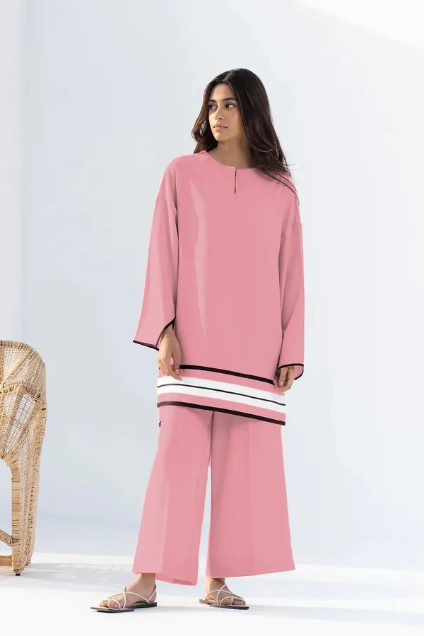 Elegant_Peach_Rayon_Co-ord_Set_with_Contrast_Stripe_Hem