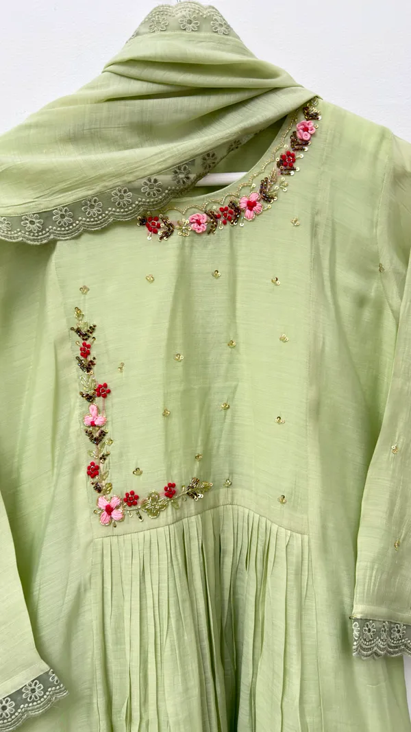 Ethnic_Festive_Handwork_3-Piece_Set