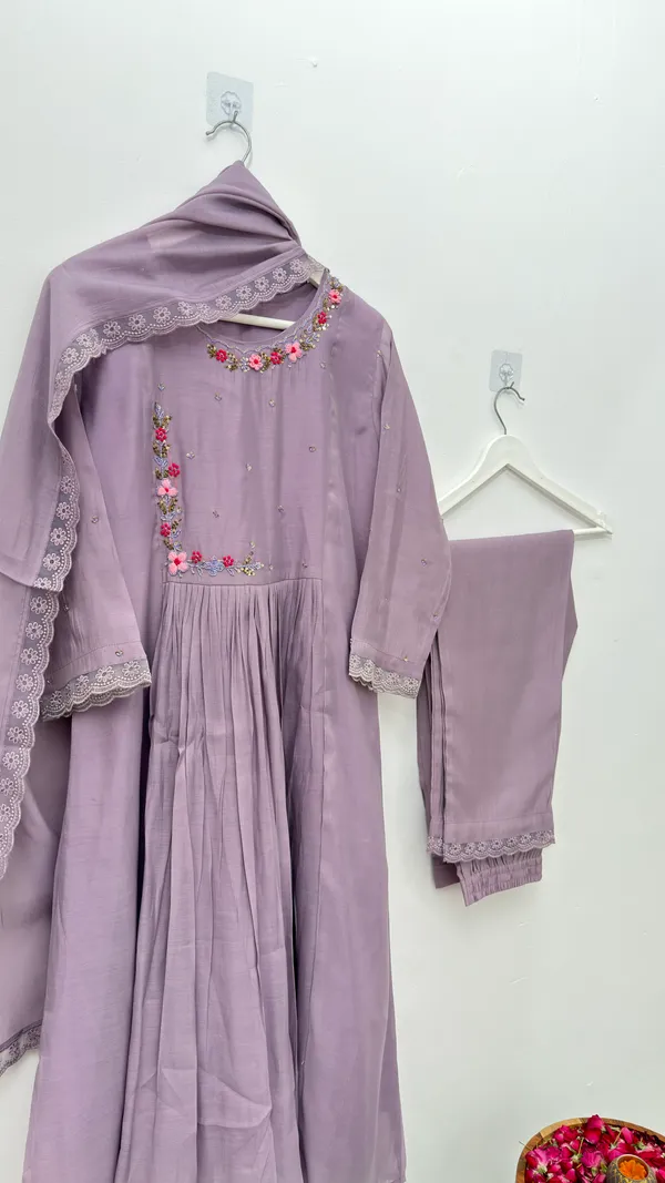 Ethnic_Handwork_Kurta_Pant_Dupatta_Set