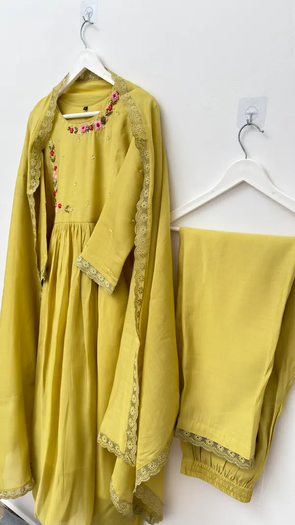 Ethnic_Handwork_Suit_Collection