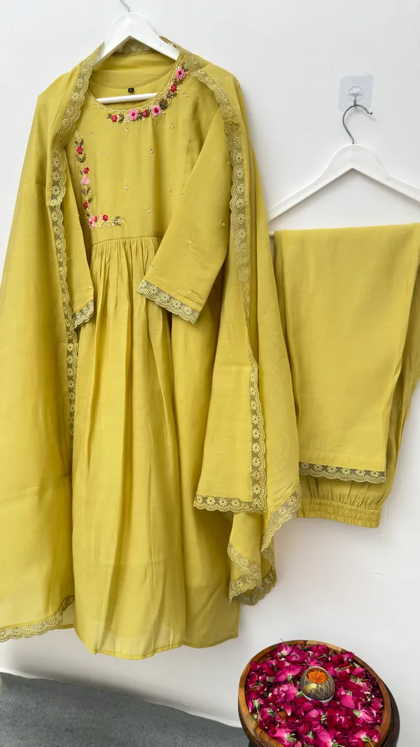 Ethnic_Handwork_Suit_Collection