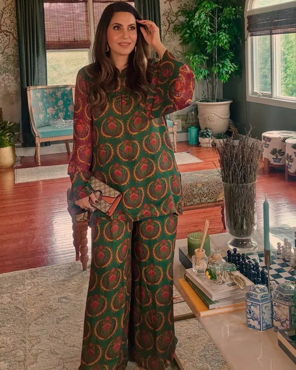 FANDARO_Luxury_Ethnic_Art_Print_Top_With_Flowy_Pants