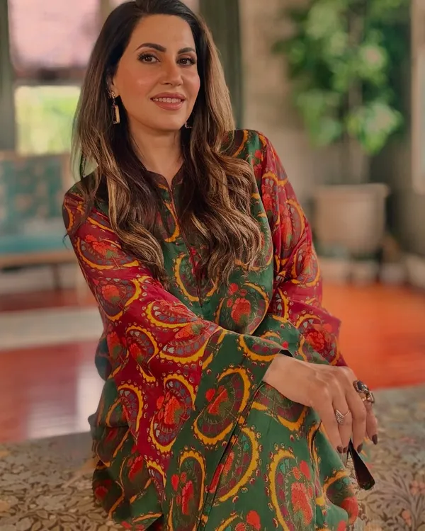 FANDARO_Luxury_Ethnic_Art_Print_Top_With_Flowy_Pants