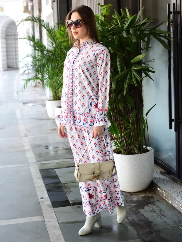 Floral_Print_Co-Ord_Set_with_Border_Detailing