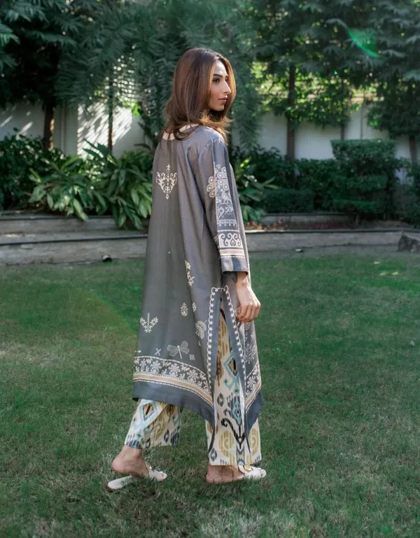 Charcoal_Grey_Smooth_Bsy_Ethnic_Motifs_Printed_Kurta_Set_For_Women