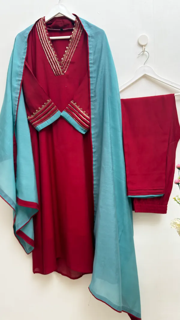 Designer_V_Neck_Ethnic_3-Piece_set