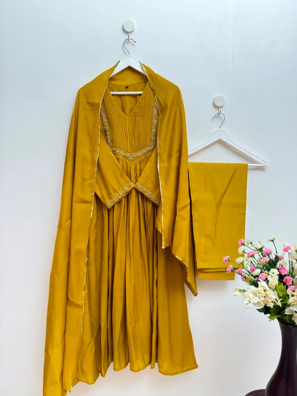 Mul_Chanderi_Handwork_Kurta_Set_with_Dupatta