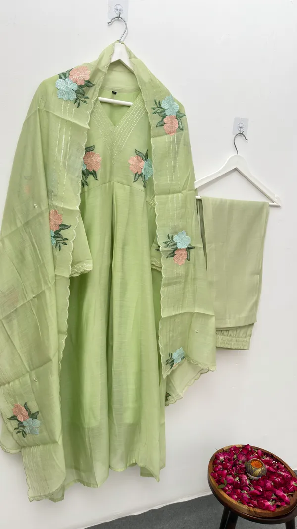 Pista_Blossom_Floral_Embroidered_3-Piece_Suit__
