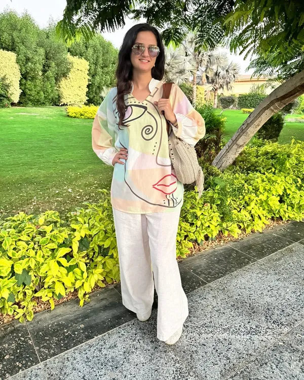 Premium_Pastel_Abstract_Print_Top_With_Comfort_Pants