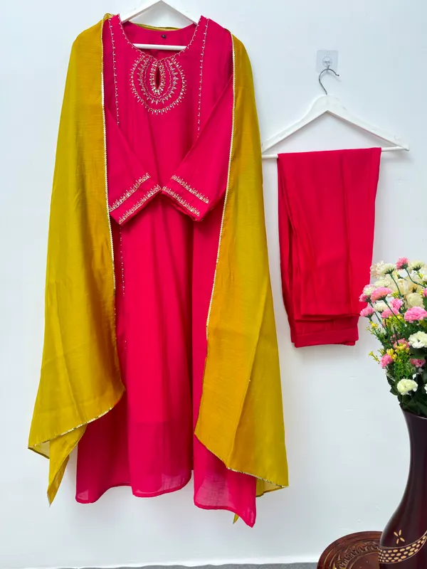 Traditional_Neck_Work_Suit_with_Dupatta