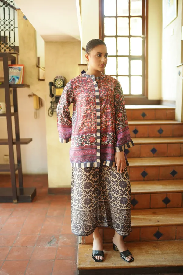 Trendy_Printed_Co-Ord_Set_with_Short_Top_&_Palazzo_Pants_for_Women