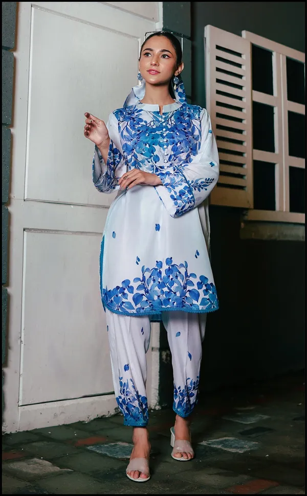 White_and_Blue_Floral_Printed_Kurta_Set_for_Women