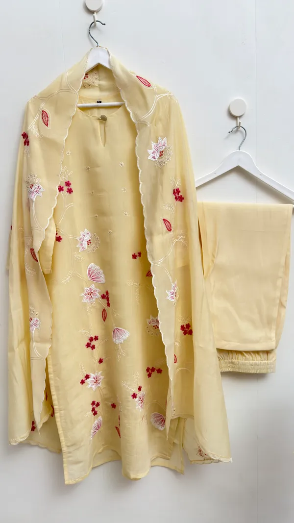 Women's_Butter_Yellow_Floral_Embroidered_Chanderi_Kurta_Pant_Set_with_Dupatta