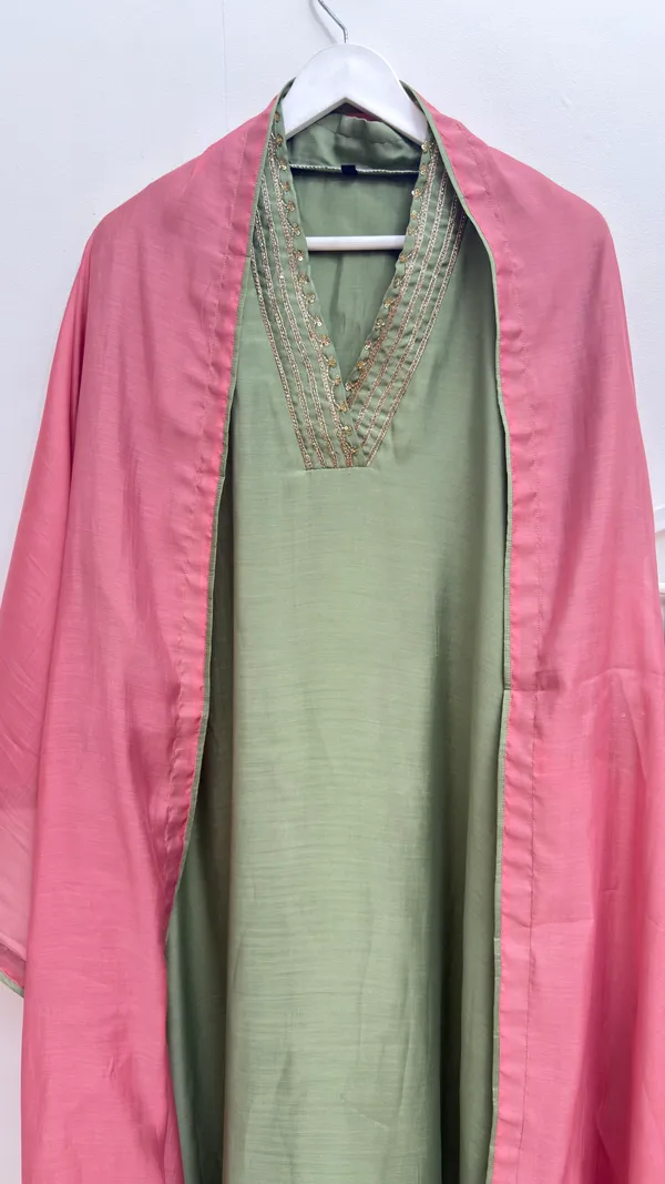 Women’s_Handwork_Ethnic_Suit_Set_with_V-Neck_Kurta,_Pant_and_Dupatta_–_3_Piece_Set