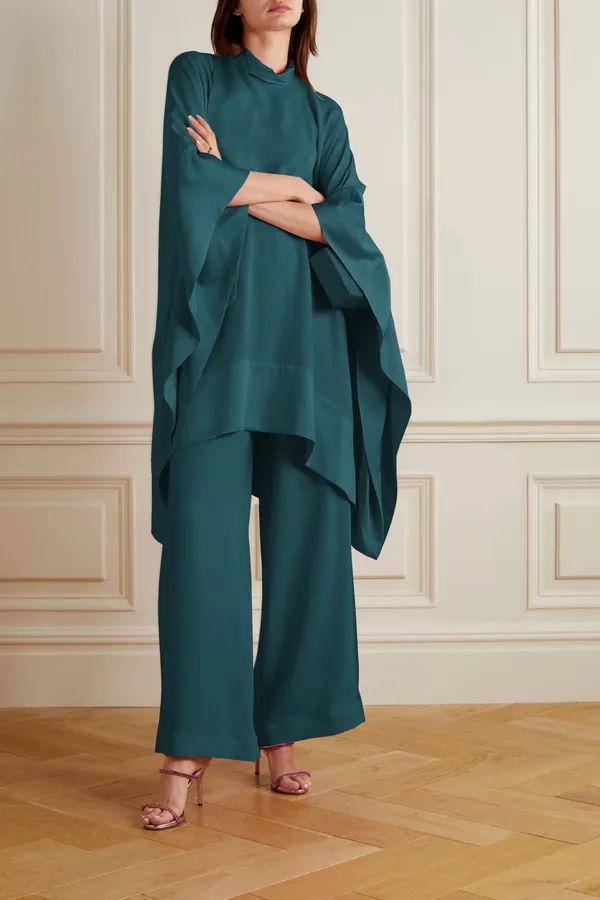Women’s_Luxury_Relaxed_Fit_Co-Ord_Set_with_Statement_Sleeves
