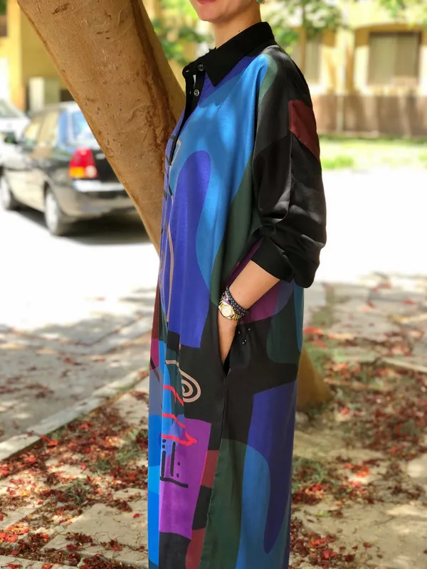 Black_Linen_Cotton_Modern_Art_Printed_Oversized_Collared_Shirt_Dress_For_Women