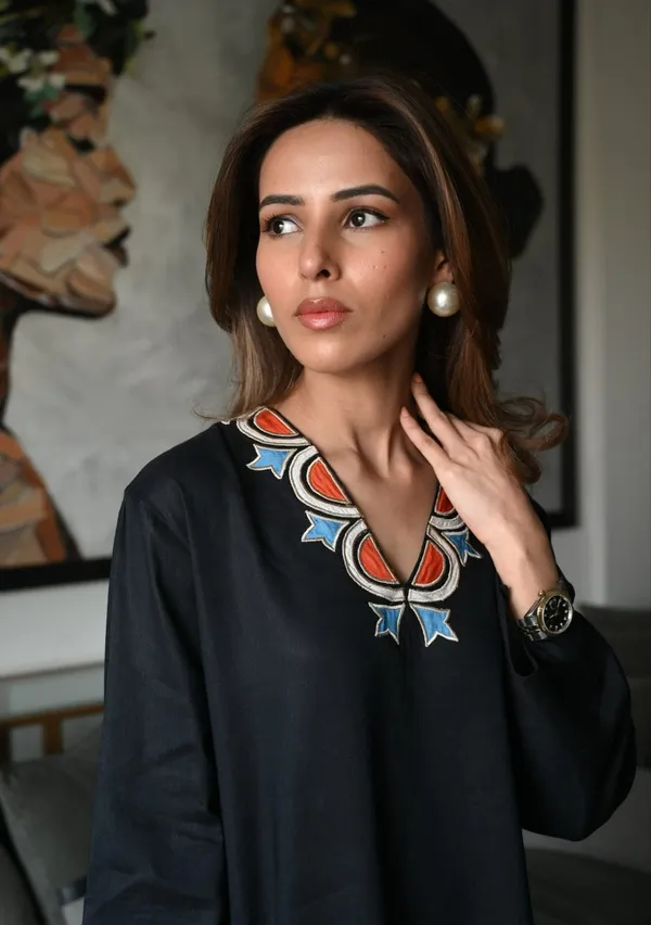 Black_Rayon_Embroidered_Neckline_Kurta_Set_For_Women
