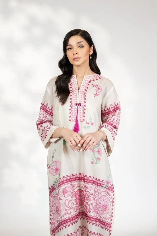Off-White_Smooth_Bsy_Printed_Kurta_Set_With_Straight_Pants_For_Women