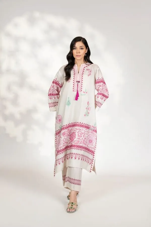 Off-White_Smooth_Bsy_Printed_Kurta_Set_With_Straight_Pants_For_Women