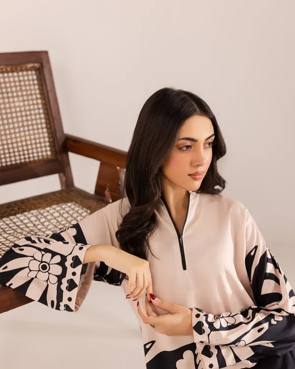 Nude_Smooth_Bsy_Abstract_Palm_Printed_Co-Ord_Set_For_Women