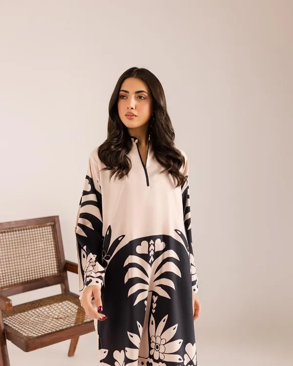 Nude_Smooth_Bsy_Abstract_Palm_Printed_Co-Ord_Set_For_Women