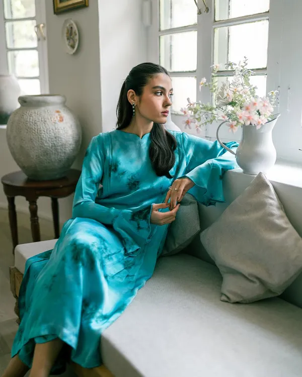 Aqua_Blue_Korean_BSY_Tie-Dye_Print_Flowy_Kurta_Set_For_Women