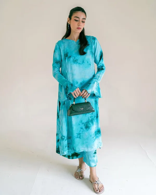 Aqua_Blue_Korean_BSY_Tie-Dye_Print_Flowy_Kurta_Set_For_Women
