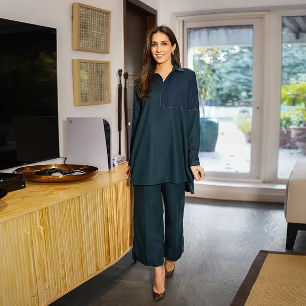 Teal_Blue_Rayon_Minimalist_Co-Ord_Set_For_Women