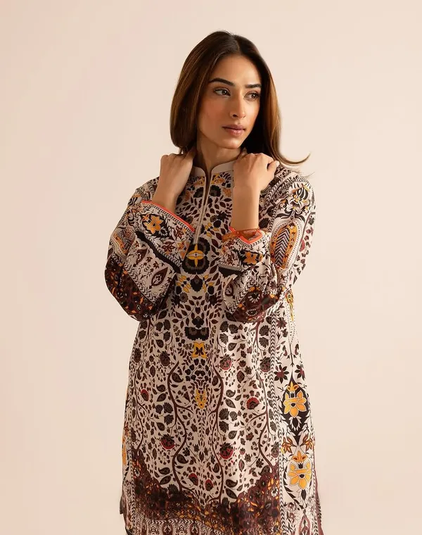 Beige_Smooth_Bsy_Vintage_Ornate_Kurta_Set_For_Women