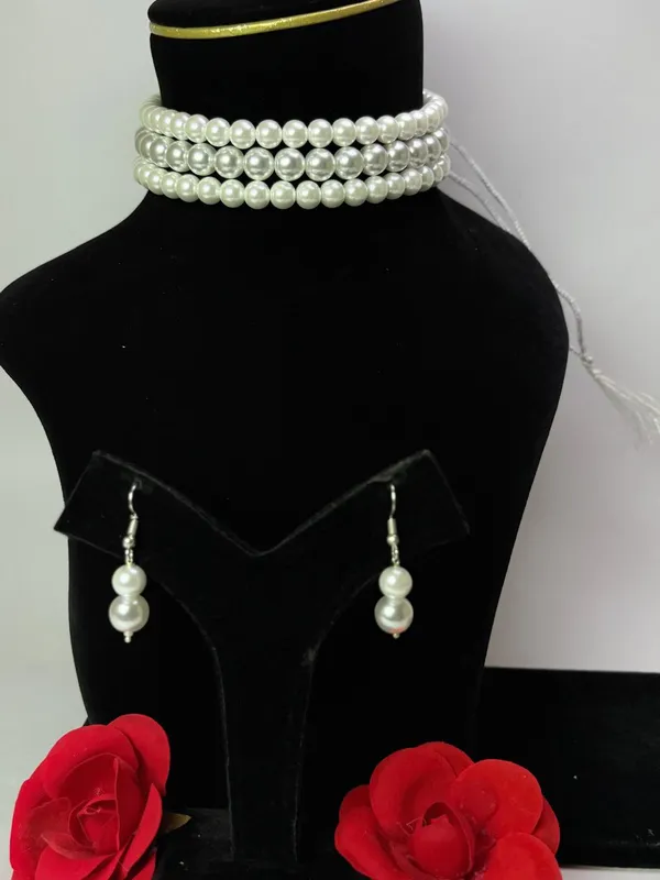 White_Shell_Pearl_With_High_End_Quality_Choker_Set