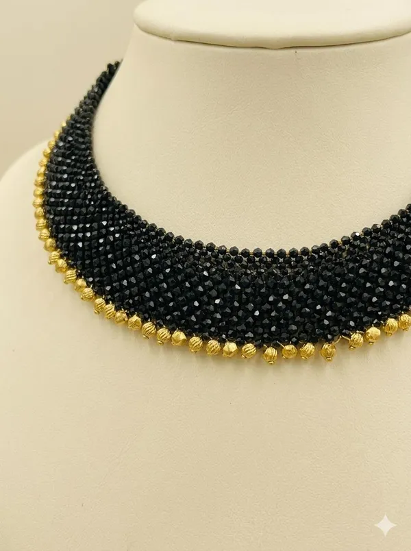 MANKE_Noir_Elegance_gold_black_neklace