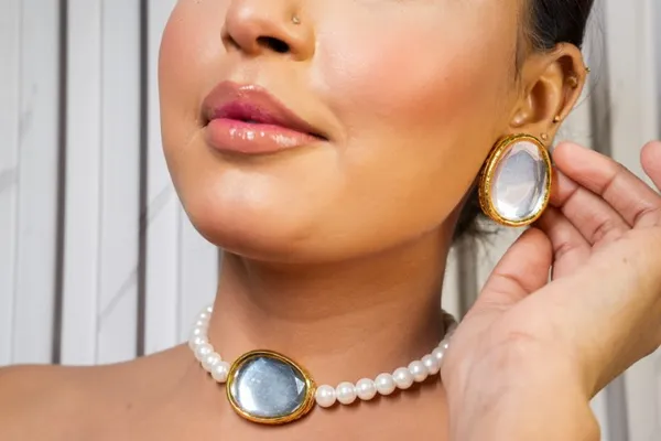 Manke_Eka_Noor_moissanite_pearl_choker