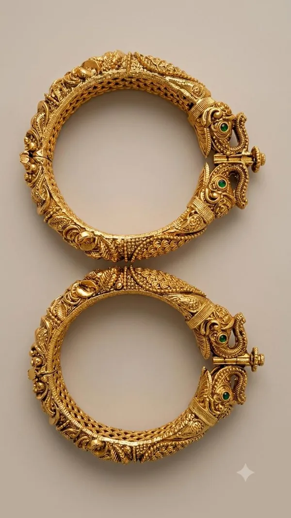 Manke_Gaja_Mukhi_Temple_Openable_kada