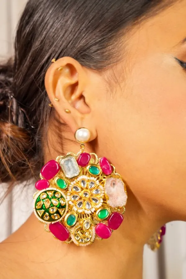 Manke_Rang_Mahal_statement_earrrings