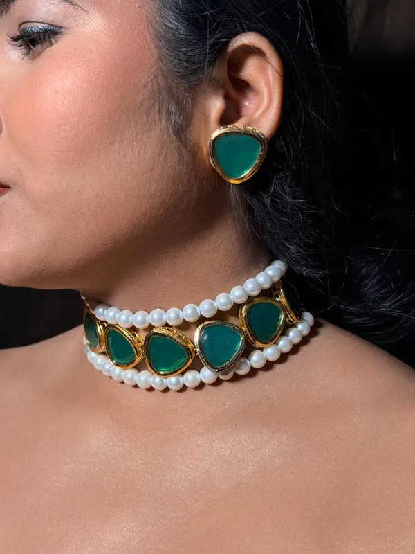 Manke_Zariya_Emerald_Kundan_Choker_Set